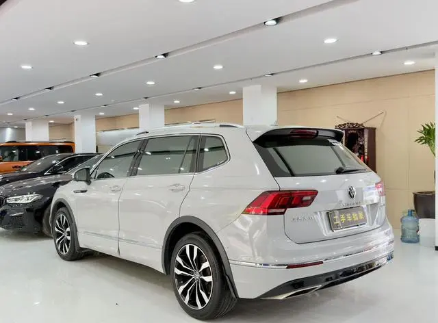 Volkswagen Tiguan L 330TSI automatic two-wheel drive R-Line Premium edition