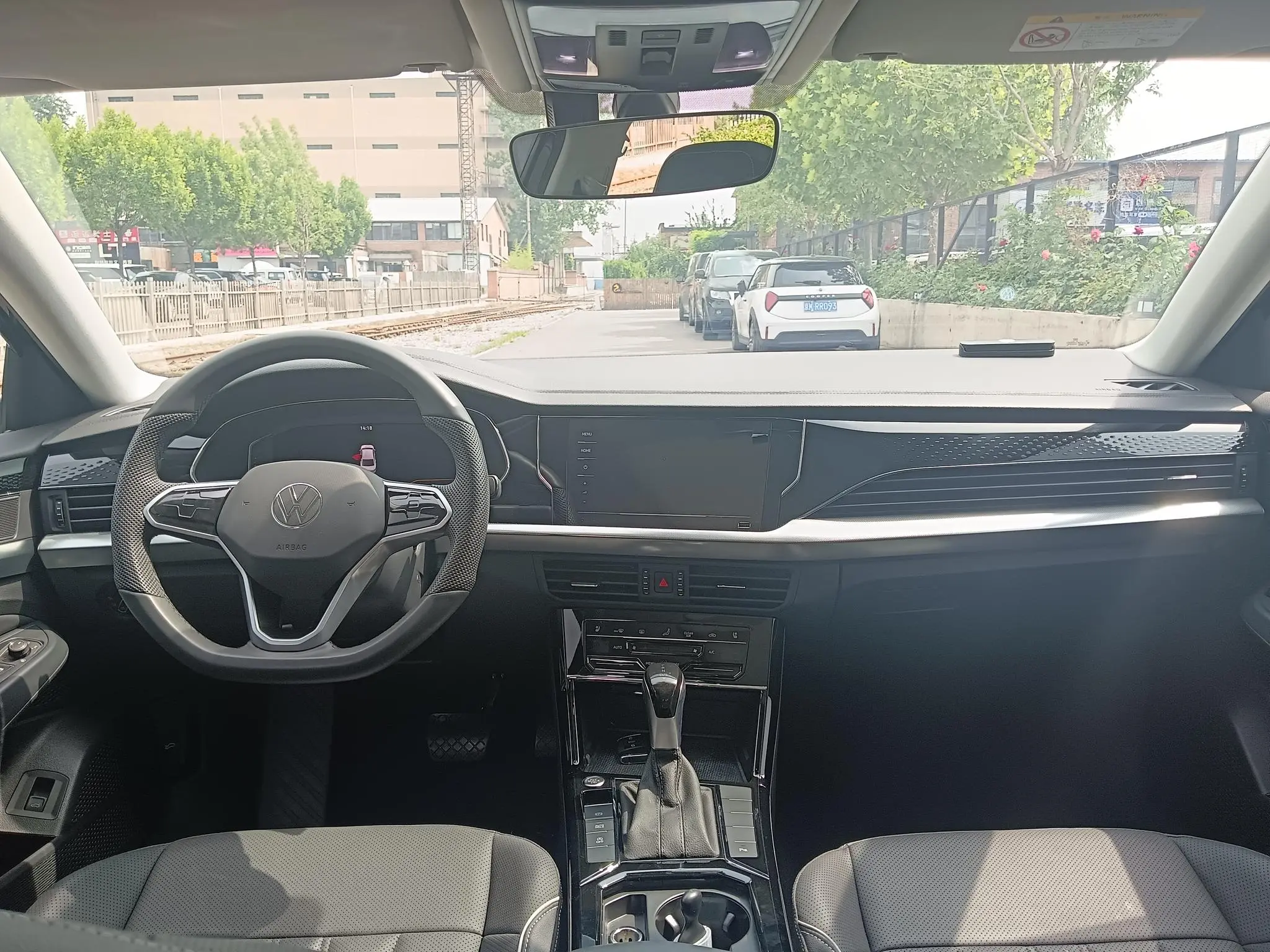 Volkswagen Passat Outstanding 380TSI Longteng Edition