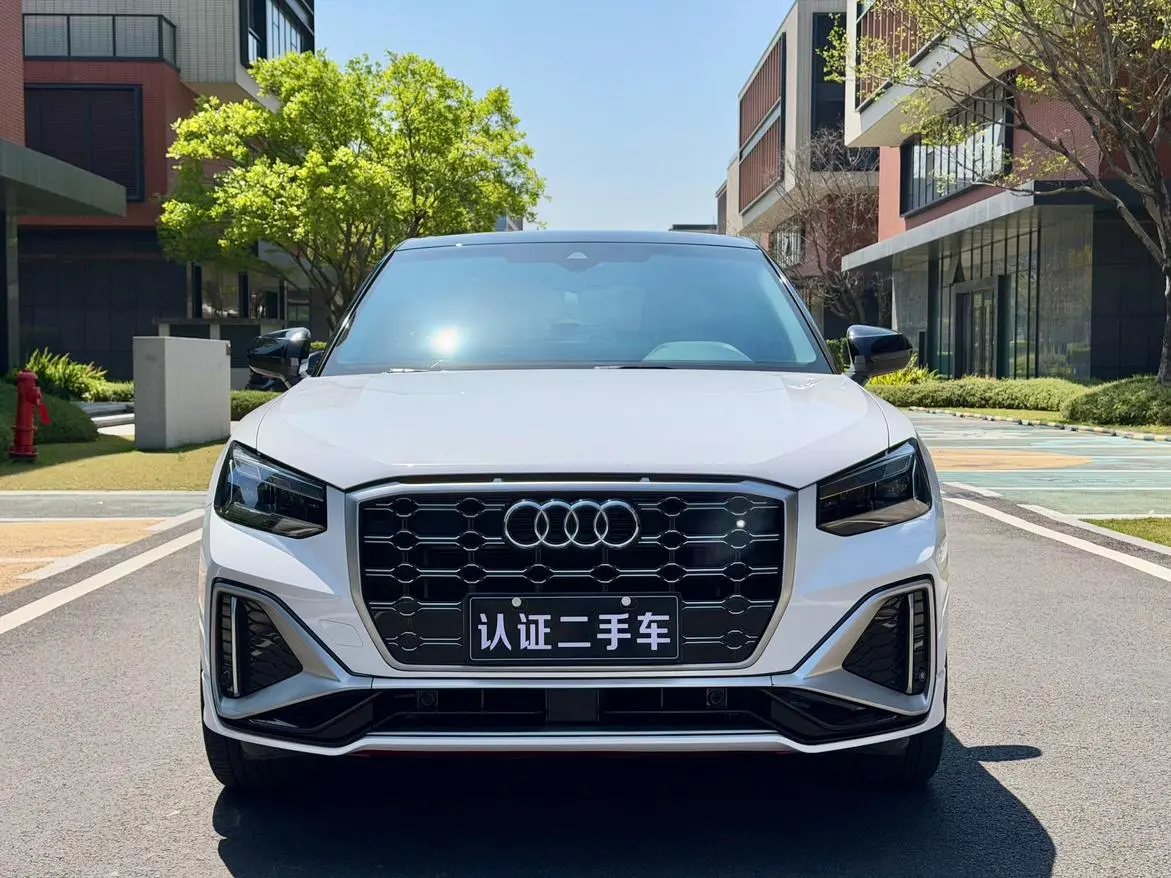 Audi Audi Q2L 35 TFSI fashion and elegant
