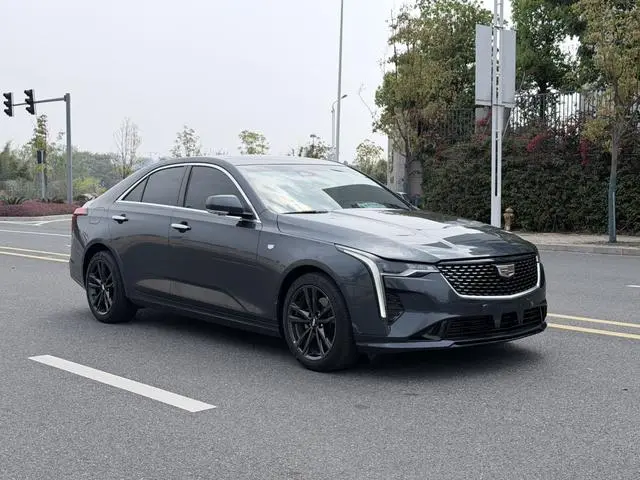 Cadillac Cadillac CT4 28T luxury