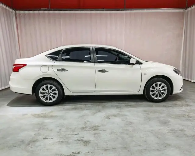 Nissan Xuan Yi Classic 1.6 XE CVT Comfort Edition