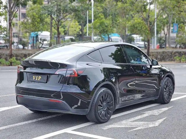 Tesla Model Y Standard battery life, rear-wheel drive version