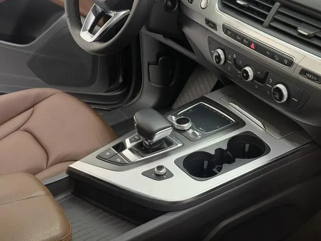 Audi Audi Q7 45 TFSI S line sporty