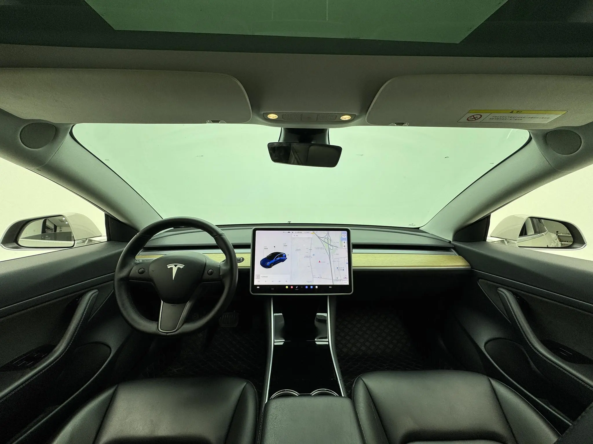Tesla Model 3 Upgraded version of standard battery life rear drive