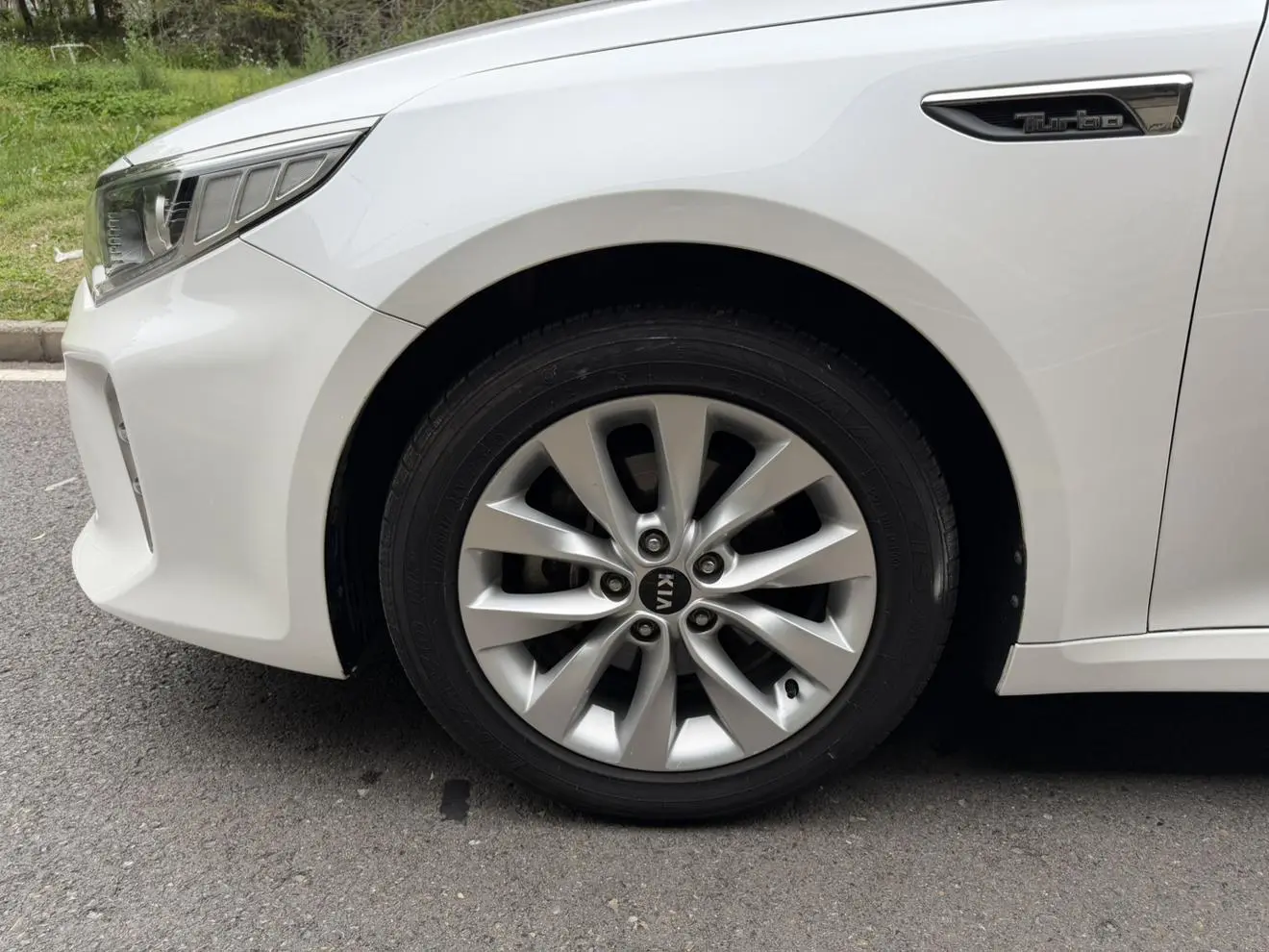 Kia Kia K5 1.6T automatic LUX
