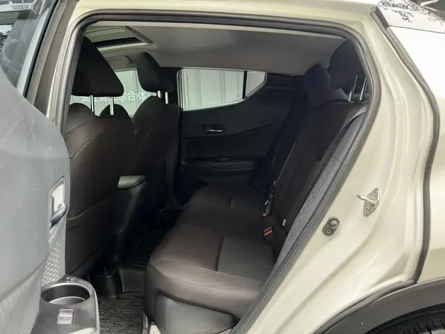 TOYOTA IZOA 2.0L Yixiang Edition