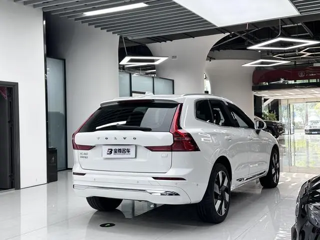 Volvo Volvo XC60 PHEV T8 four-wheel drive long battery life Zhiyuan Deluxe Edition