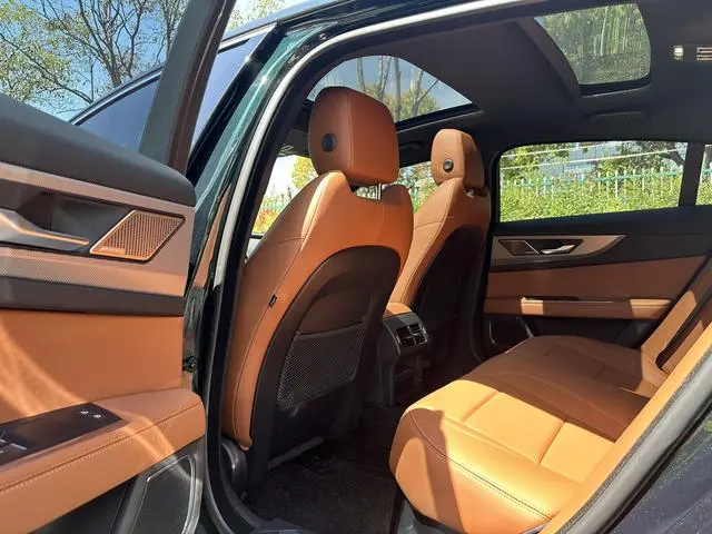 Jaguar Jaguar XEL 2.0T 250PS R-DYNAMIC S Enterprising Sports Edition