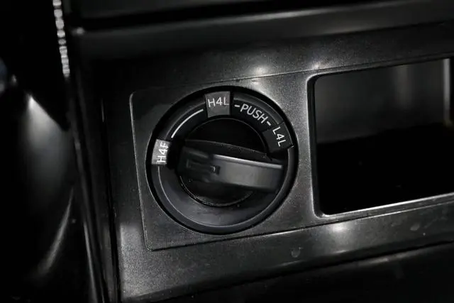 TOYOTA Prado 2.7L automatic standard version