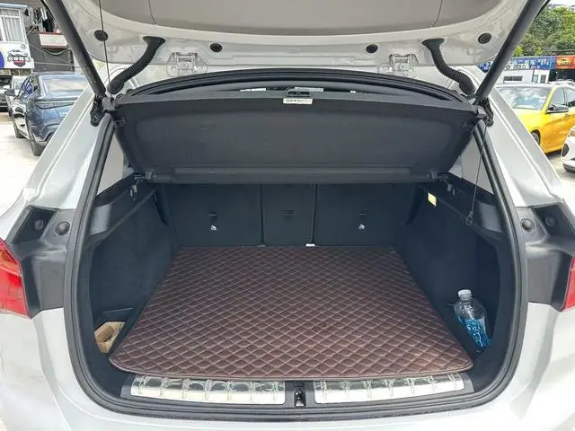 BMW BMW X1 sDrive20Li leading type