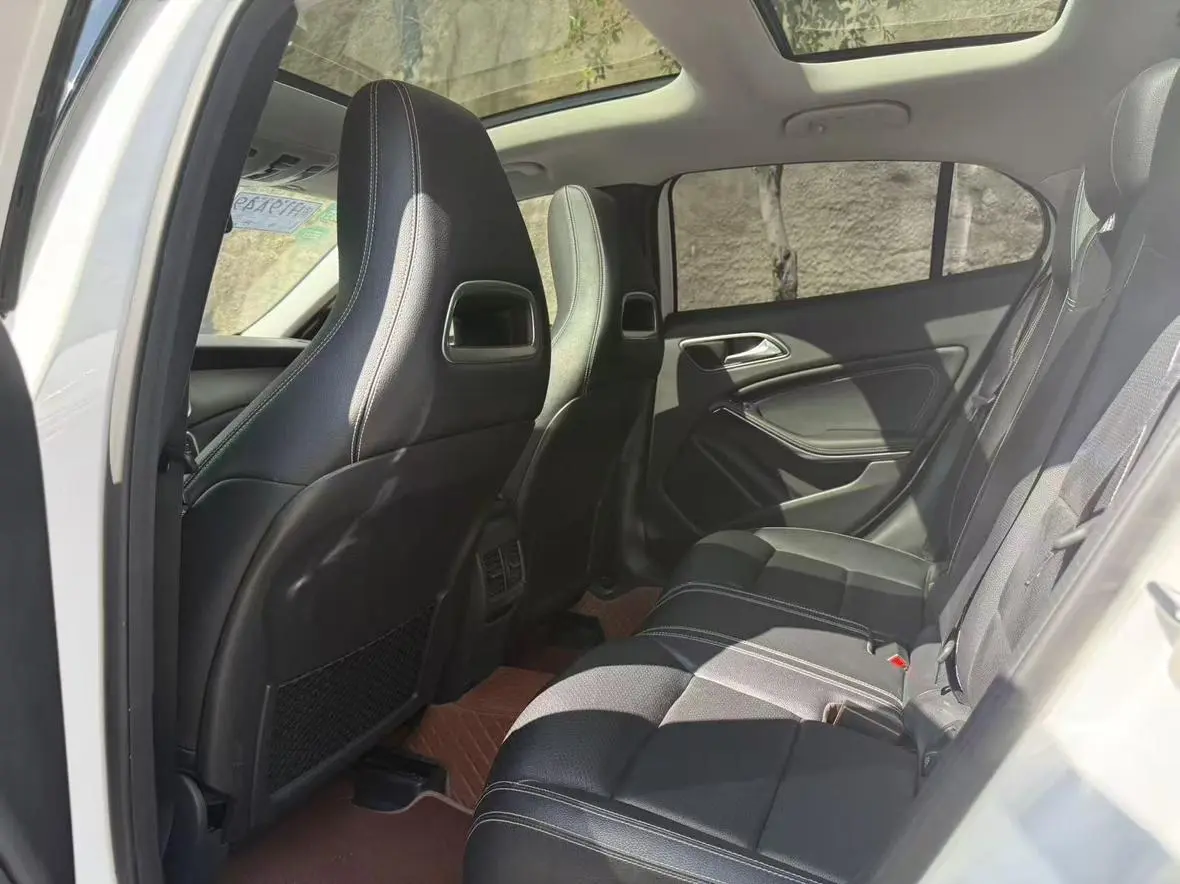 Mercedes-Benz Mercedes-Benz GLA GLA 200 fashion type