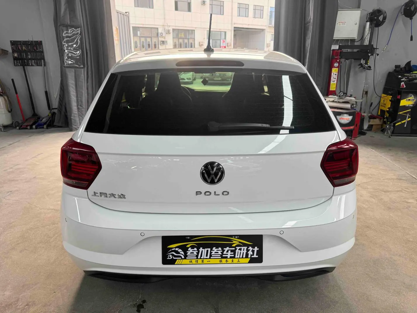 Volkswagen Polo Facelift Plus 1.5L automatic colorful technology version
