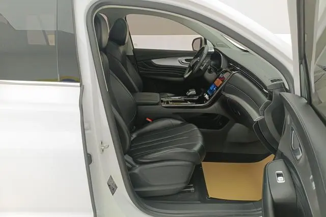 Roewe Roewe RX5 MAX Supreme series 300TGI automatic Smart Cockpit version