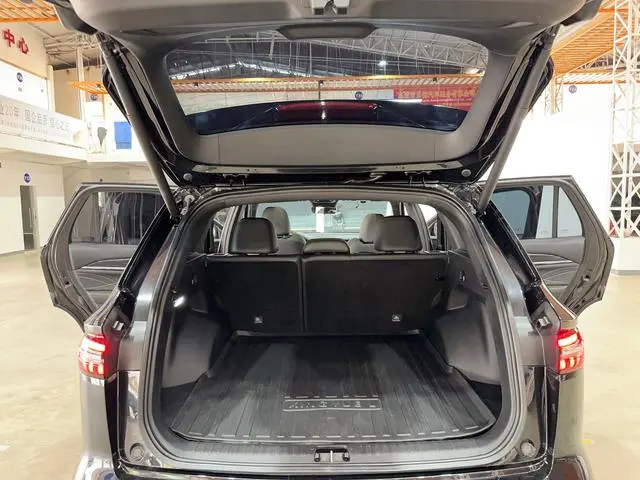 Geely Xingyue L 2.0TD DCT EVO two-wheel drive long wind version
