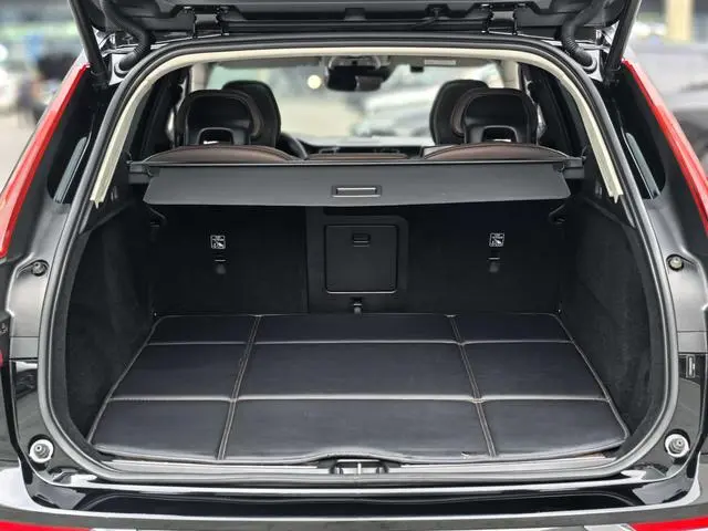 Volvo Volvo XC60 PHEV T8 E-drive Hybrid Zhizun Deluxe Edition Country V