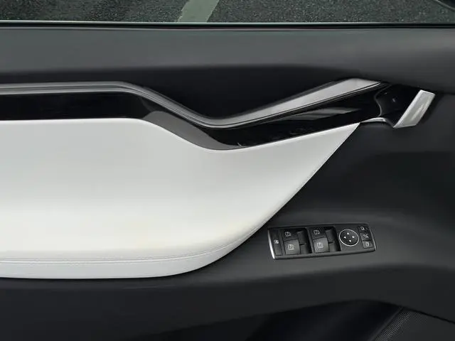 Tesla Model X Long battery life version