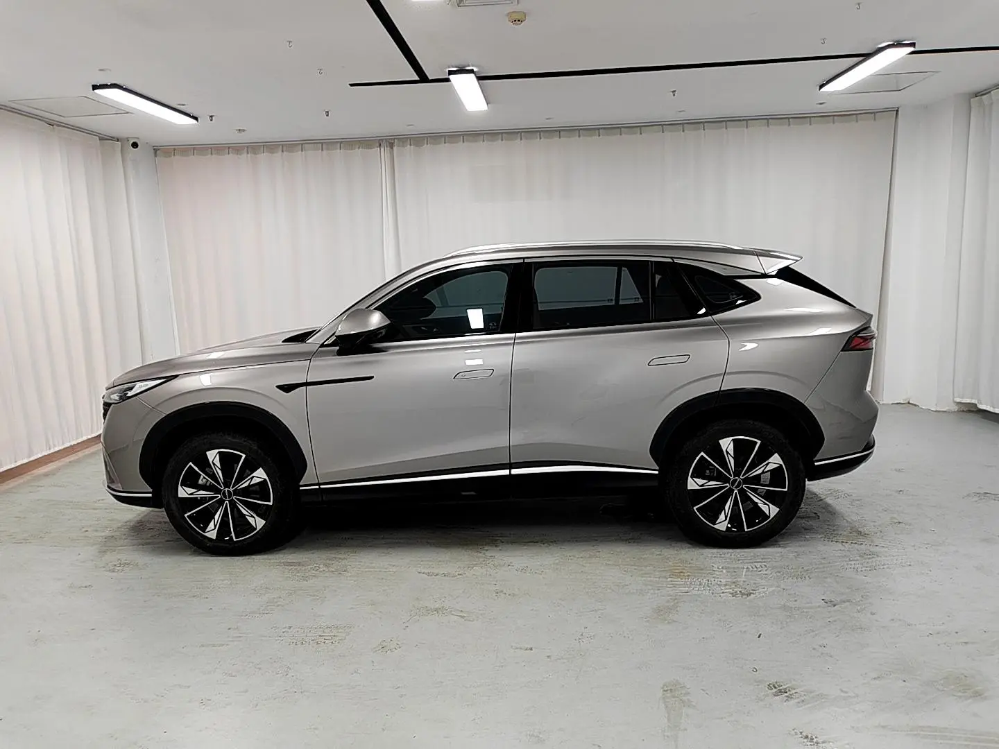 Roewe Roewe RX5 Deluxe sliding screen version