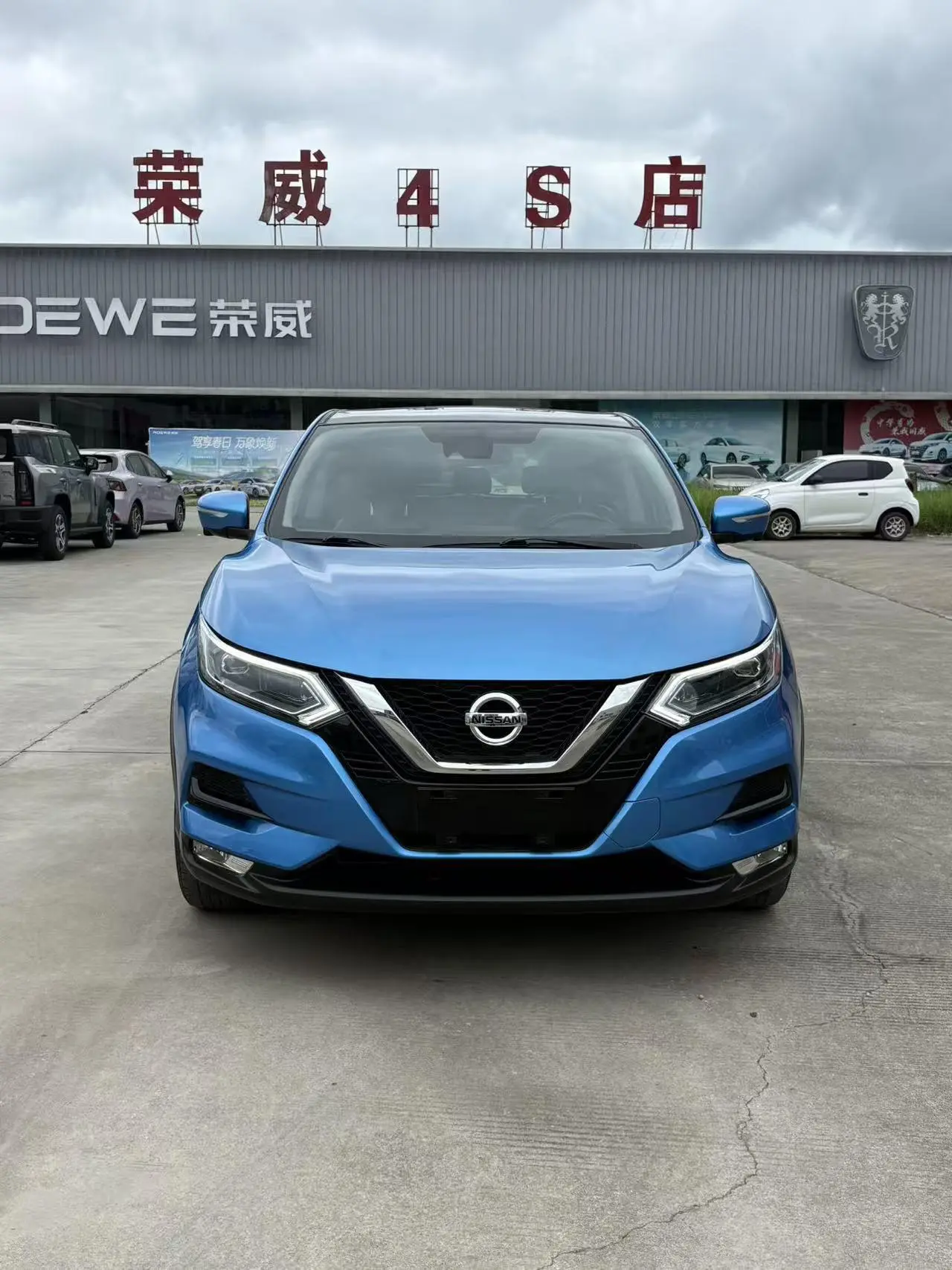 Nissan Qashqai 2.0L CVT Deluxe Edition
