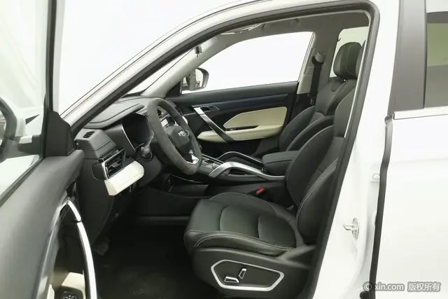 Geely Boyue Boyue X 1.8 TD DCT Smart