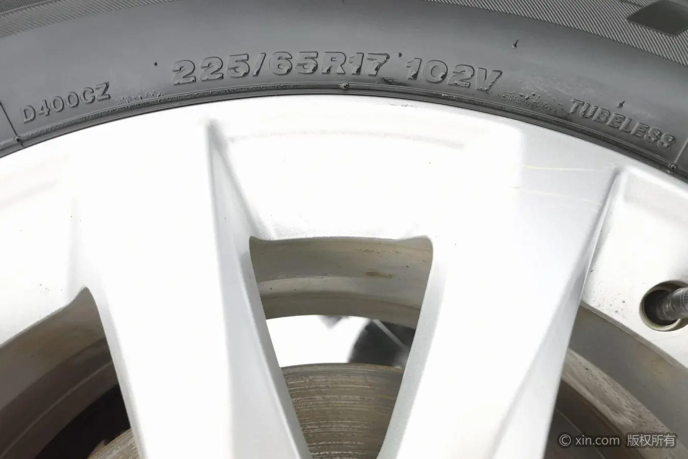 Buick Angkewei 532T two-wheel drive luxury