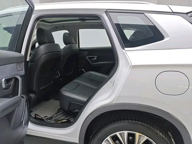 BYD Song Pro DM DM 1.5T four-wheel drive performance version flagship model