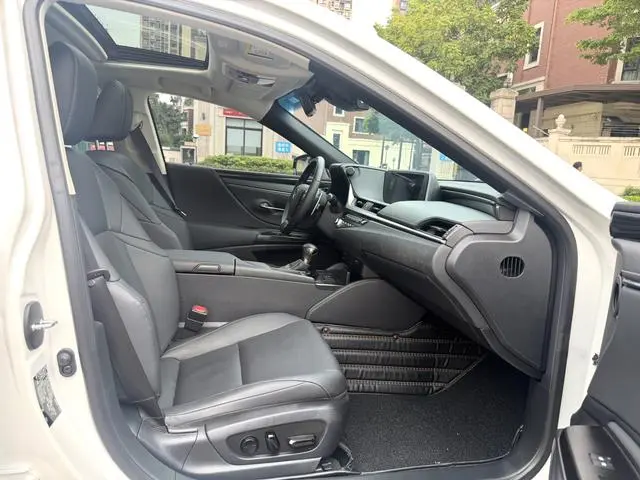 Lexus Lexus ES 260 Excellent Edition