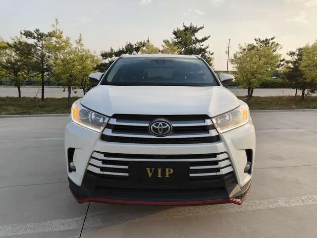 TOYOTA Highlander 2.0T four-wheel drive deluxe edition 7-seater Country VI