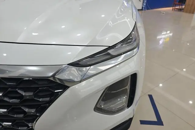 Hyundai Shengda 380 TGDi GLS automatic two-wheel drive deluxe edition Country VI
