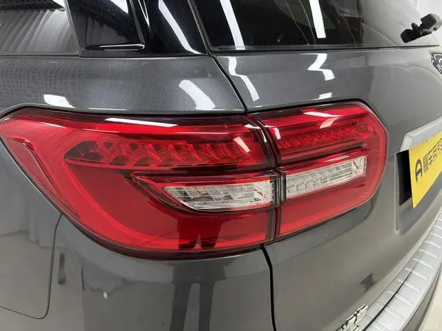 Changan Changan CS95 2.0T four-wheel drive Zhiyu Version