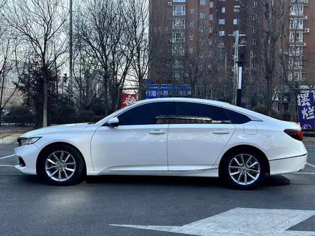Honda Accord 260TURBO Deluxe Edition