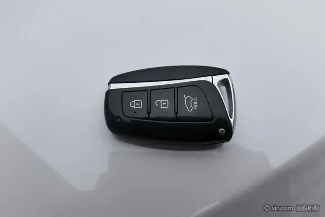 Hyundai Shengda 2.0T automatic four-wheel drive intelligent 7-seater