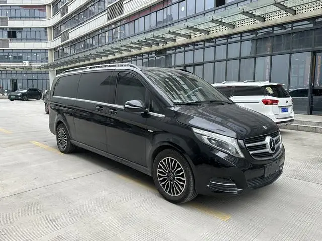 Mercedes-Benz Mercedes-Benz V-class V 260 L Premium Extended Version