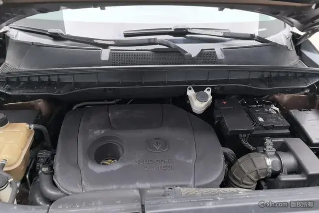 Changan Changan CS95 2.0T four-wheel drive Zhiyu Version