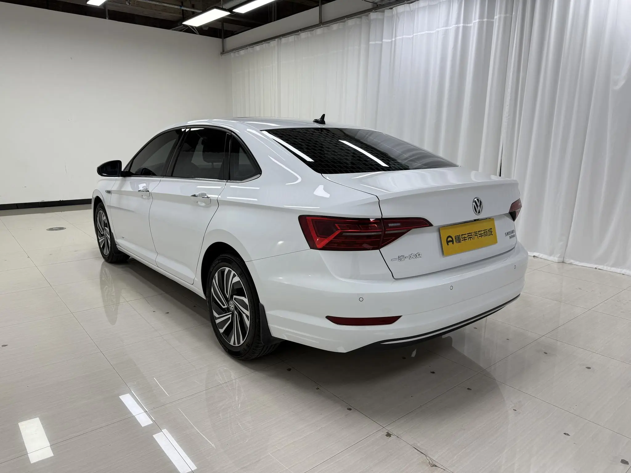 Volkswagen Sagitar 280TSI DSG Beyond Edition