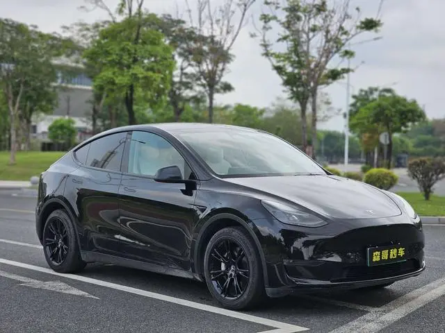 Tesla Model Y Standard battery life, rear-wheel drive version