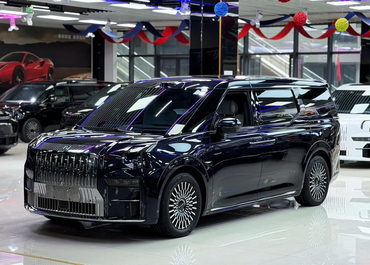 ZEEKR ZEEKR 009 Six-seater executive edition four-wheel drive 108kWh