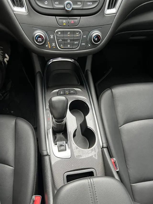 Chevrolet Mai Ruibao XL 535T automatic sharp version