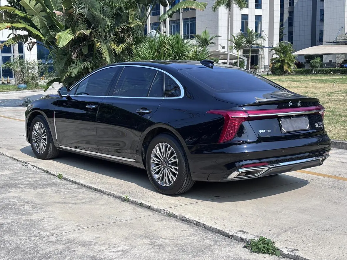 Hongqi Hongqi H5 2.0T Automatic Zhilian Qichang Version