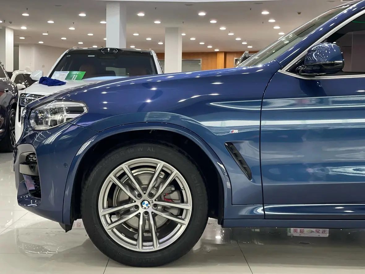 BMW BMW X3 xDrive25i M sports suit