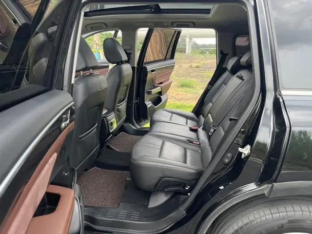 GAC Trumpchi GS8 320T two-wheel drive luxury Zhilian Edition 7 seats