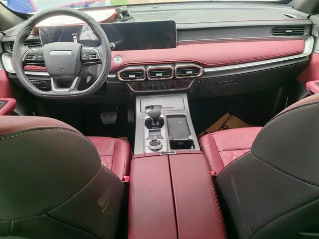 Chery Jetour Jietu X70 PLUS 1.5T DCT Brave PLUS 7 seats