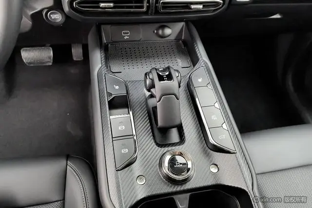 Haval Harvard Big Dog PLUS PHEV DHT-PHEV 105km Tide Electric Version Plus
