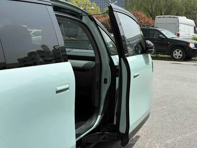 ZEEKR ZEEKR MIX 76kWh Smart Driving Version