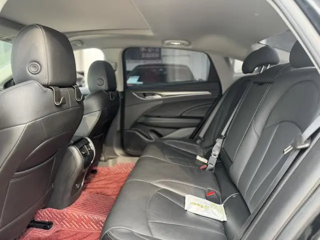 Buick Lacrosse 652T luxury