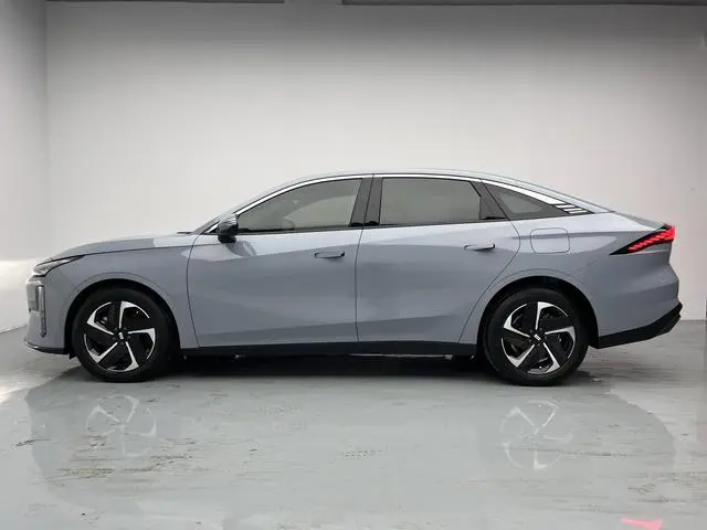 Geely Galaxy Galaxy L6 1.5T DHT 125km MAX