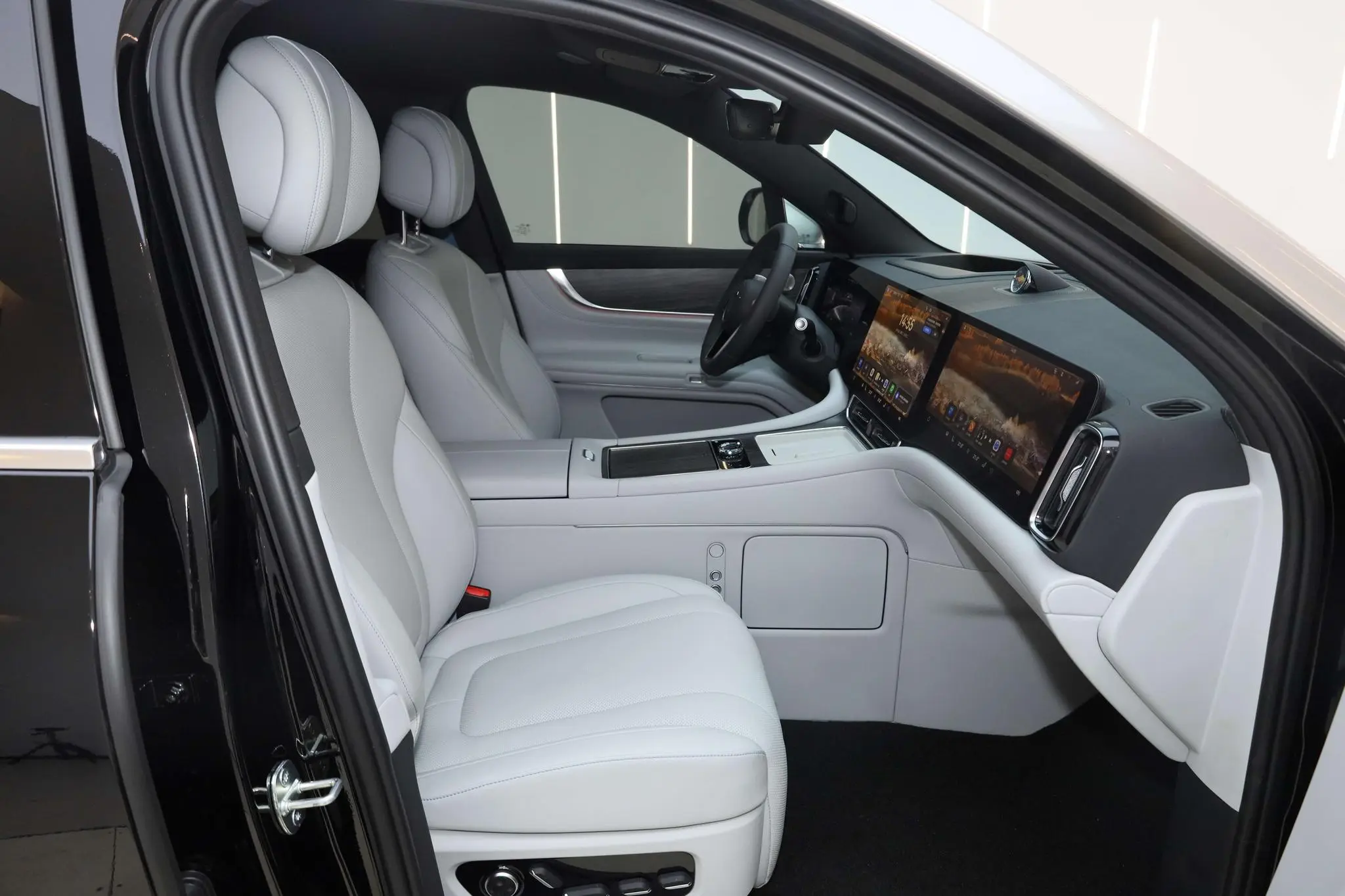 AITO Ask the world M9 Extended range Ultra six-seater version