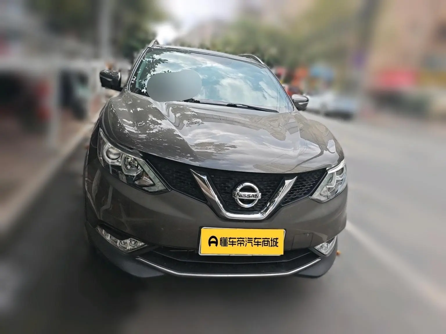 Nissan Qashqai 2.0L CVT Deluxe Edition Country V