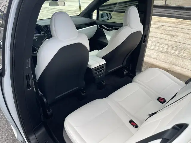 Tesla Model X Long battery life version