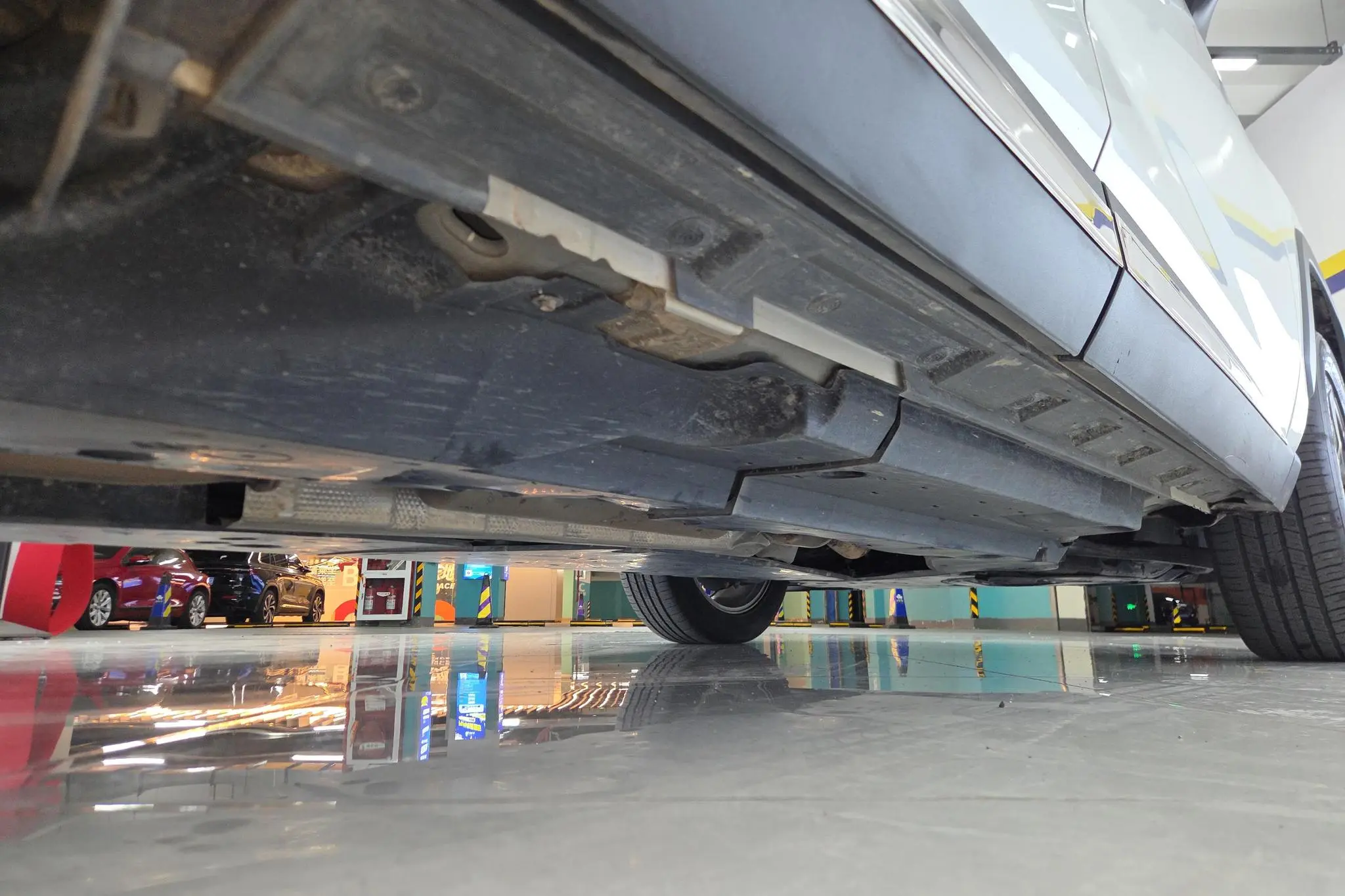 TOYOTA RAV4 Rongfang 2.0L CVT two-wheel drive fashion Plus version