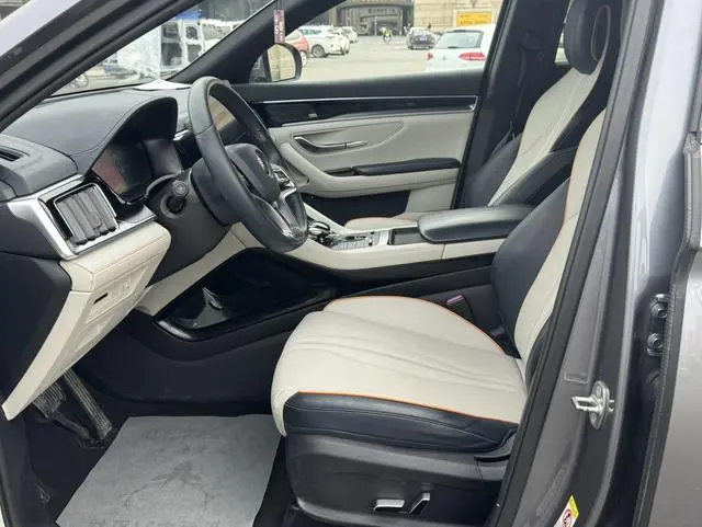 BYD Song PLUS DM DM-i 110KM two-wheel drive flagship PLUS